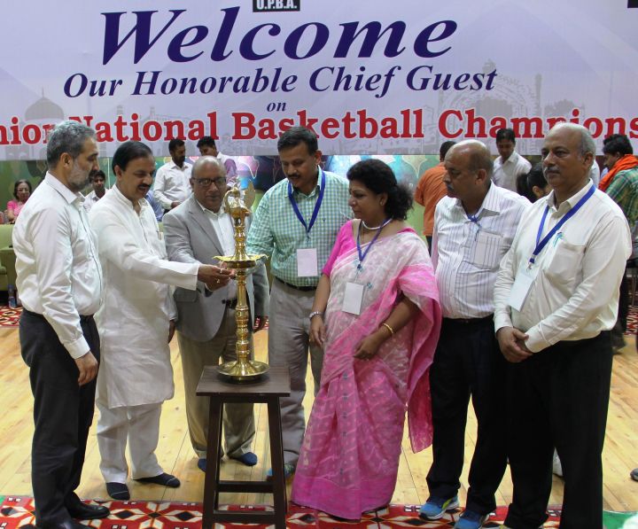Chief_Guest_Hon_ble_Shri_Dr_Mahesh_Sharma_along_with_other_dignitaries_of_the_BFI_and_UPBA_during_th_1321595